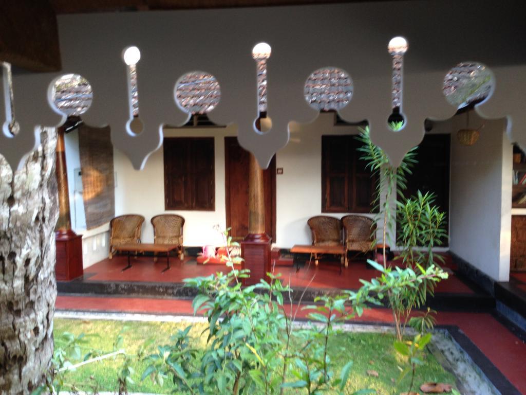 Ambadis Villas Kodungallur Luaran gambar