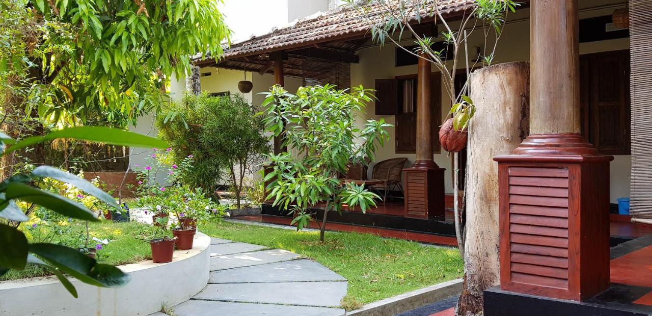 Ambadis Villas Kodungallur Luaran gambar